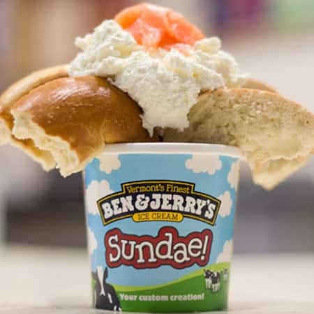 Bagel sundae